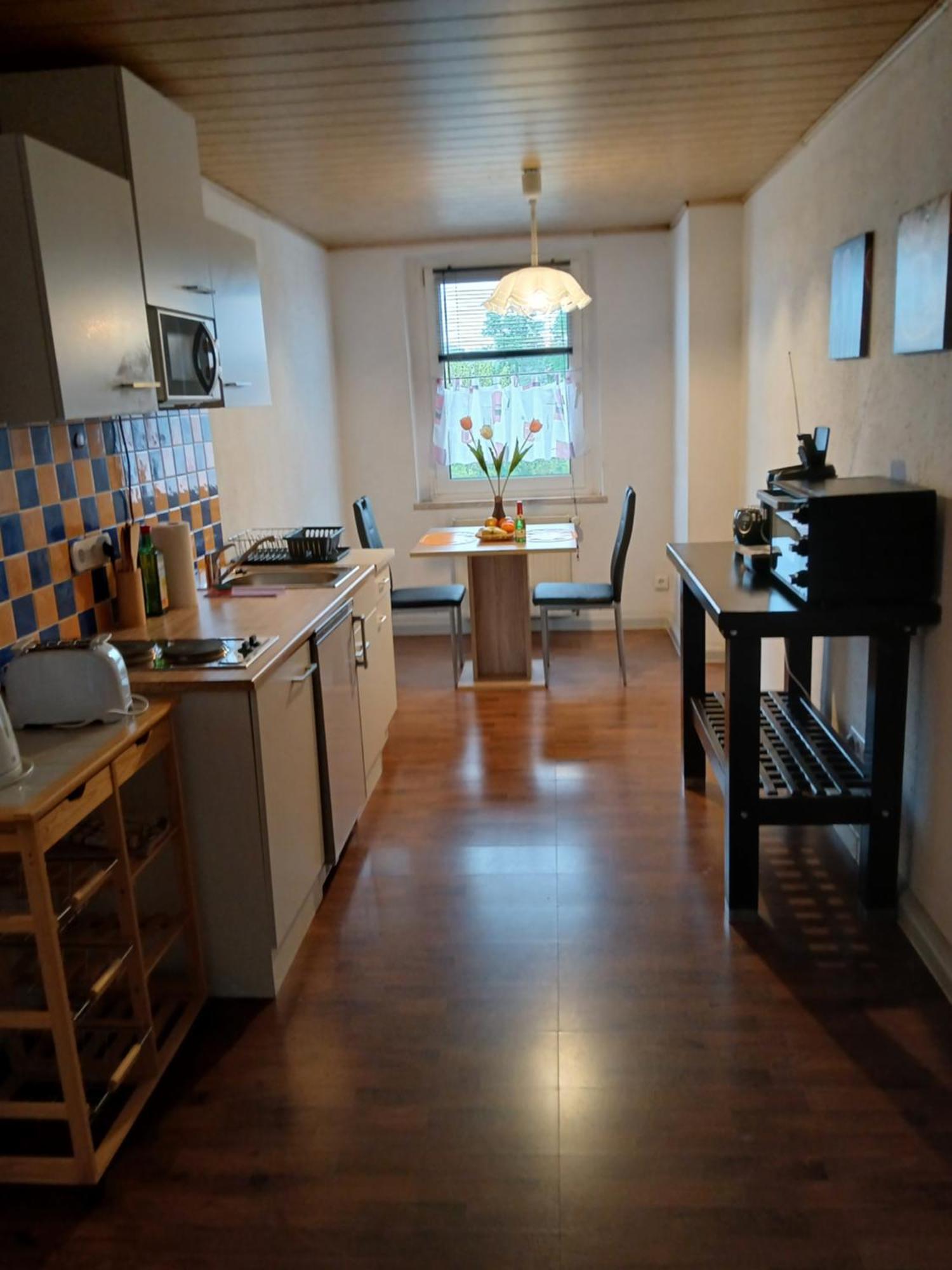 Kleine Wohnung Fuer Monteure Und Dienstreisen 茨维考 外观 照片